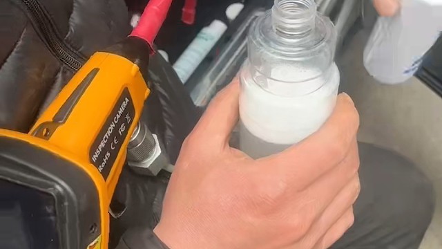 大众途观L清洗空调蒸发箱清洗中，夏天来了，空调有异闻，就得清洗空调了，