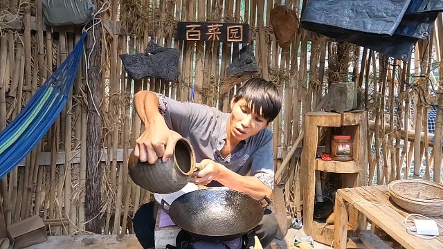 老张的田园生活，非油炸荞面今天油炸，味道还不错，嘎嘣脆