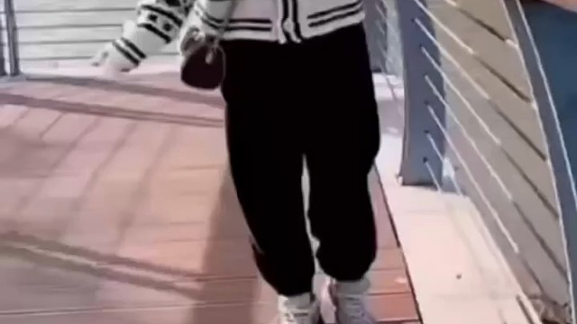 小脑萎缩共济失调其实属于共济失调的一种，是一种神经性系统疾病。