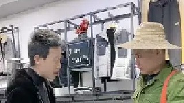 做人低调一点好，小伙子知道真相后表情绝了