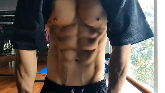 难道这就是传说中的八块腹肌吗