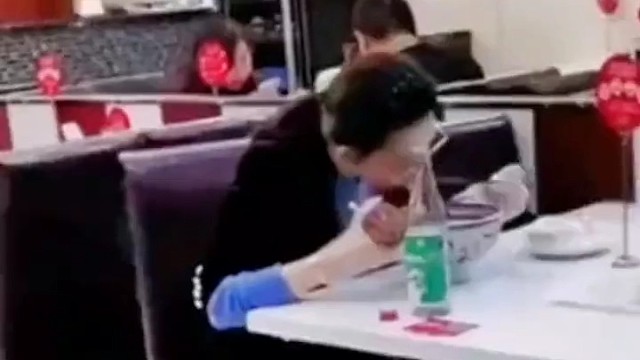 酒肉穿肠过，淑女明天当