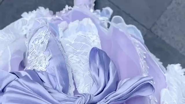 lo娘小姐姐