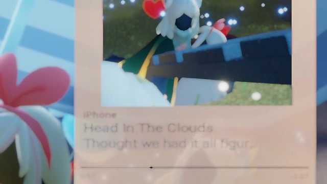 月亮照回湖心，野鹤奔向闲云，我步入你。