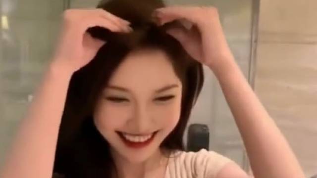 从头到脚全是假的