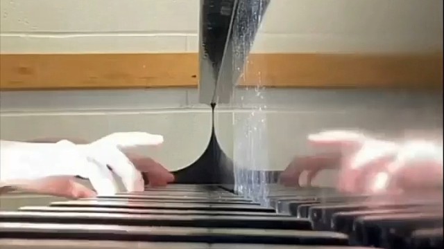 #音乐生练钢琴啦