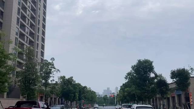 站在原地，不敢尝试，永远都白费