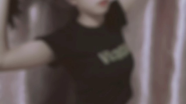 　
　“没有烦心事，人自然而然就可爱啦。”​​​​​​​​​​​​​​​​​​​​​