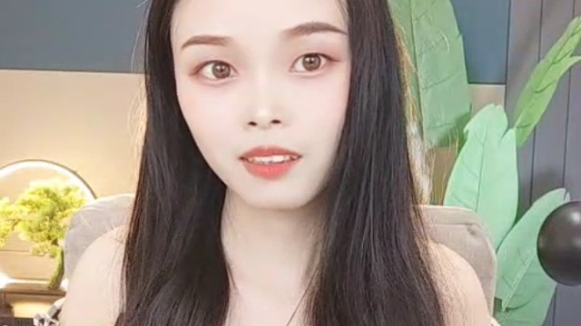 颜值臭臭女侠来啦