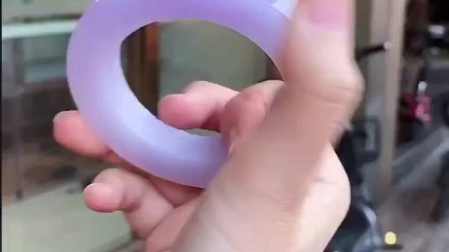 工厂刚切的14条冰润春彩紫罗兰种水料，我赶紧全收了，因为市面上种色兼备的行家料紫罗兰都比较少，起货应