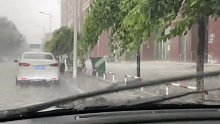 这大雨加冰雹会不会把我的天窗砸破