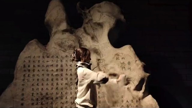 发光的不一定是神明，也许是芸芸众生的我们