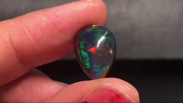 天然大颗粒水滴欧泊不愧是上帝的调色盘