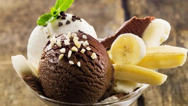 感谢朴老板的旋转木马吼哎嘿嘿今天不回家吃饭了一直在玩哈哈哈哈一直开心