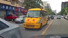 看你一眼我就不是大爷！