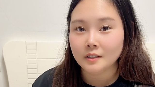 接公公到县城过父亲节，备蛋糕和神秘礼物，一家人开开心心真幸福