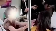 大妈地铁上指责男生搂着女朋友太恶心大妈：tui吐了
