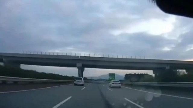 真的是防不胜防，遇到碰瓷一定要及时报警。