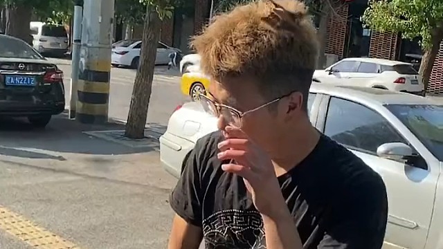 真是金窝里出来个麻雀