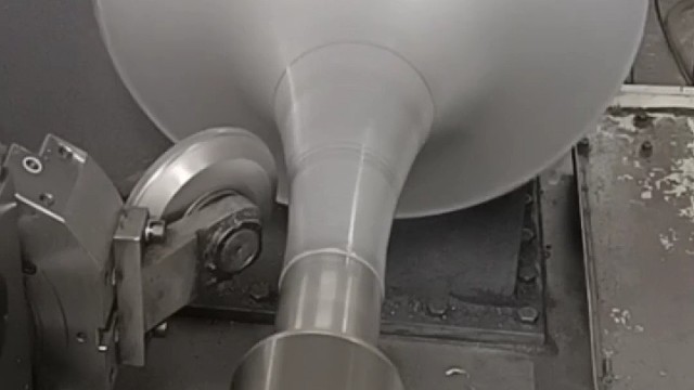 大喇叭旋压成型