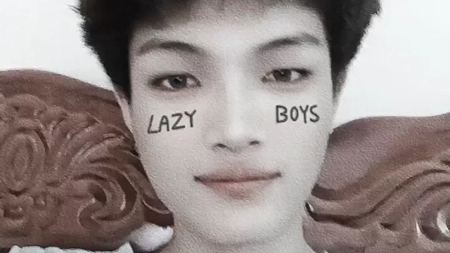 人成熟到一定程度是可怜的，连精神崩溃都点到为止。