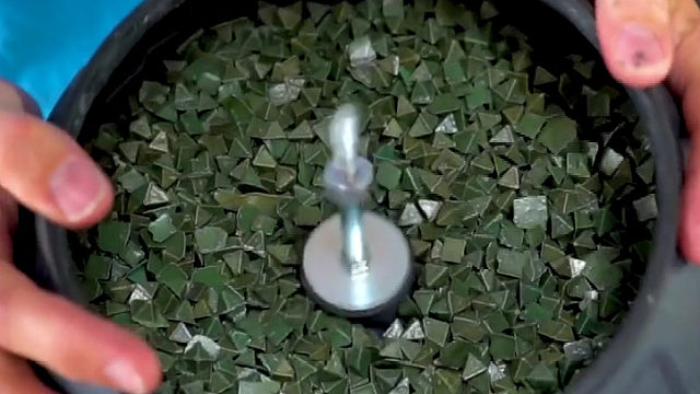 把玻璃放进抛光机中，一个星期会变得多光滑？变化令人难以置信