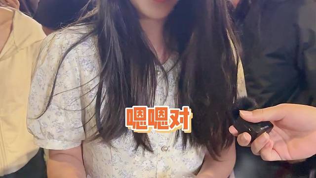 榴莲挑战，吃一房奖励转盘一次，猜猜漂亮小姐姐挑战成功了吗？