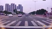 這點(diǎn)剎絕對是老司機(jī)