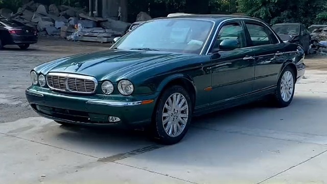 03年立标老捷豹全车漆面改色祖母绿案例