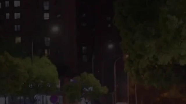 爱和被爱的关系大概是，相互道了晚安之后，你开始睡觉我开始想你