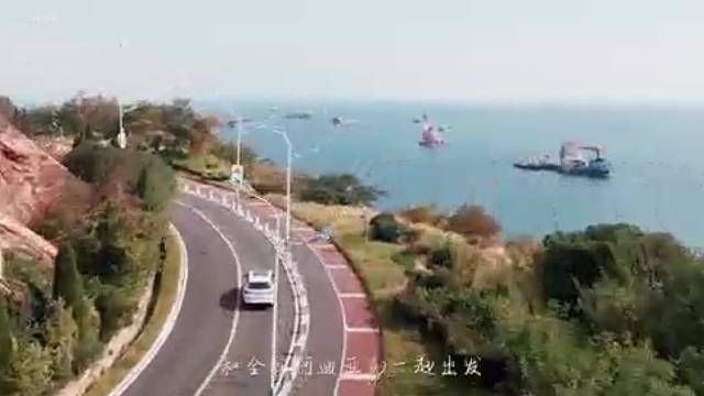 唯有在海上
我不是孤岛
我和无数的过客一样
与大海紧紧相拥#斯柯达#连云港