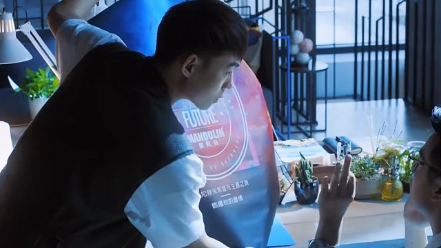 好像不是老歌好听了，而是我们都有了自己的故事