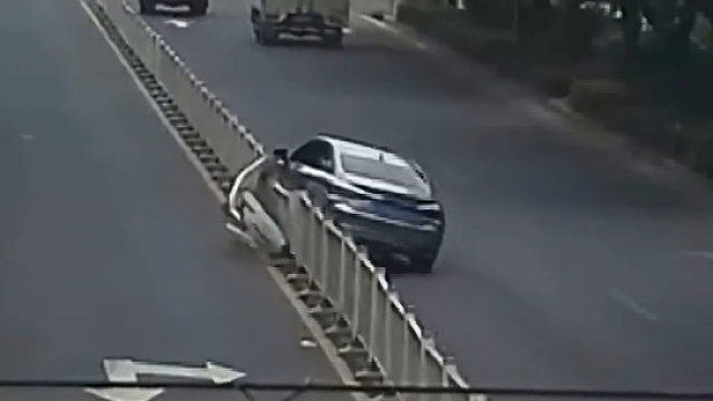 只是看了一眼手机，代价有点大