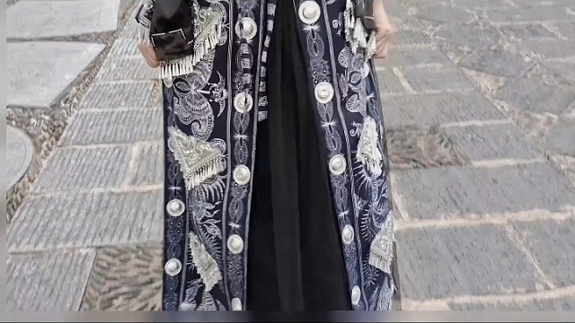 好像这里的我瘦点