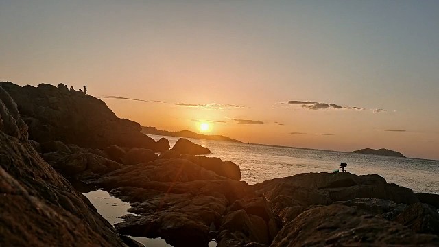 起不来床就看个日落吧