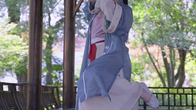 今天那就跳个舞吧