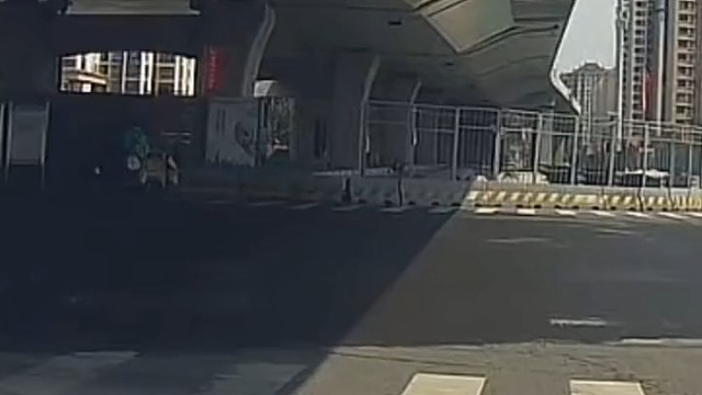 原谅我不厚道的笑了