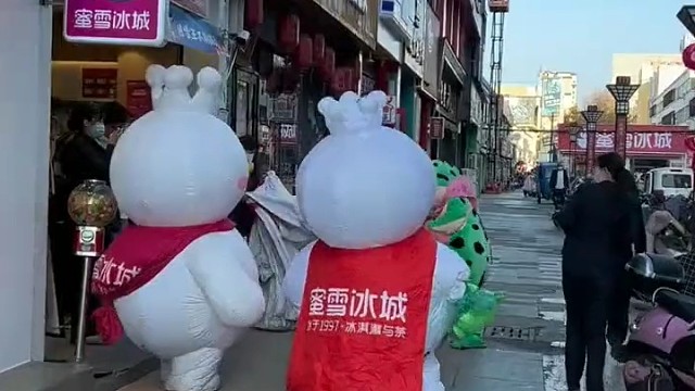 双方家长情绪都很激动[大笑][大笑]