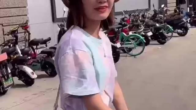 翡翠毛料市场就逛得多了，这次来广州游逛翡翠老街，历史居然有400多年哦#翡翠#翡翠手镯#我要上热