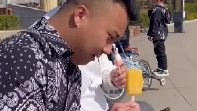 你俩是咋凑一起的