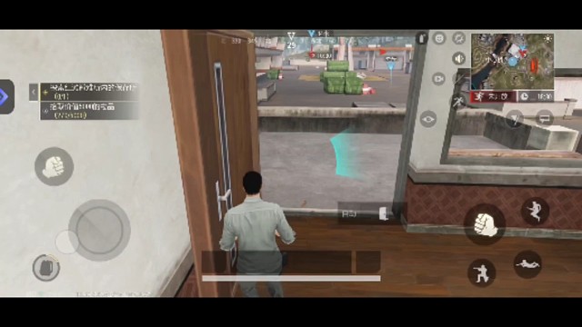 玩超凡先锋时候能用拳头打到对方的也只有人机了