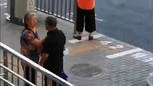 这肯定不是原配吧