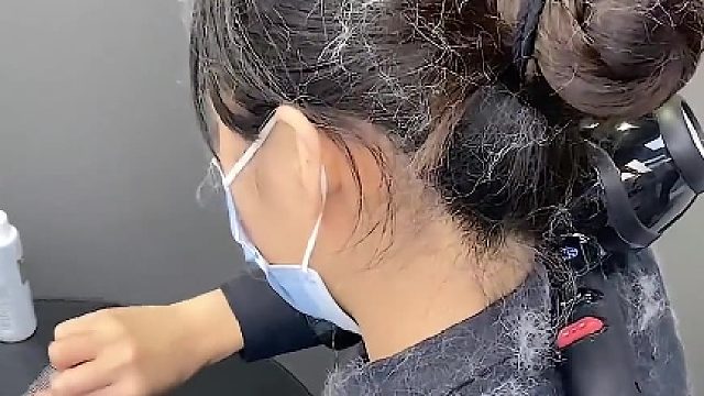 洗完澡的样子真的是高贵中带点傻气