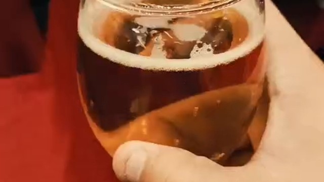 为什么喝酒时候手会抖