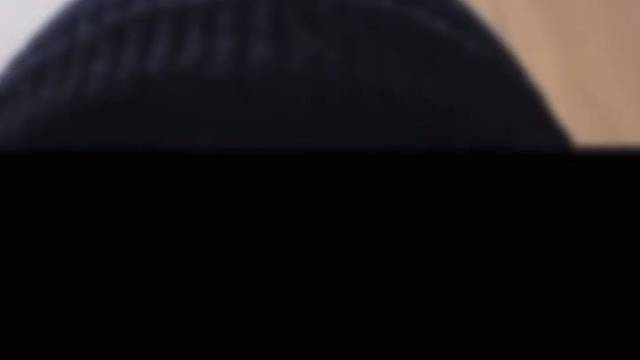 .再热闹的街，一个人走也是孤独的。