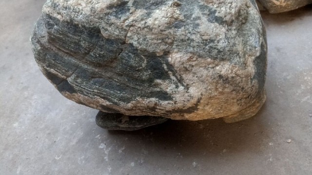 泰山石有求必应