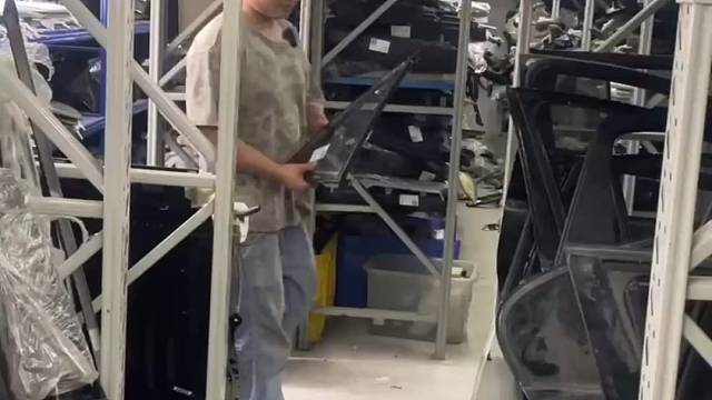 中高端车型三角窗玻璃拆车件