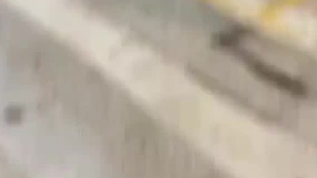 这回该换我摆摊了