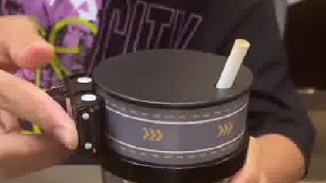 看电影送的杯子太酷了