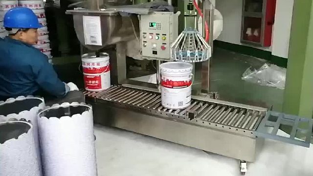 液体肥料灌装机9L自动压盖灌装机称重解决方案